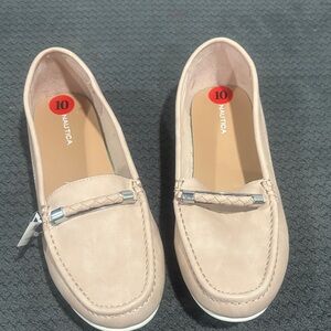👟 3/$10 - Women's Beige Loafers